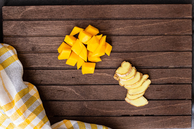 Infused Water Mango-Ingwer Infused Water Mango-Ingwer (Rezept Infused Water Mango-Ingwer, Schritt 1)