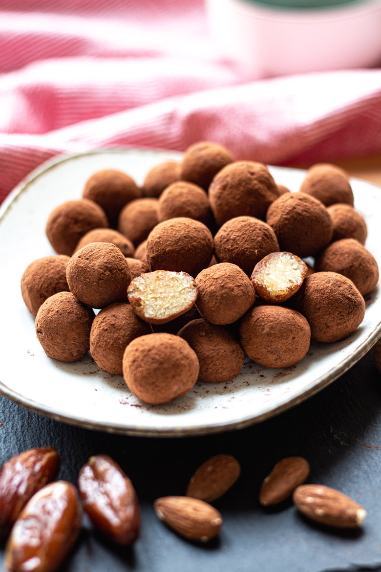 Marzipankartoffeln (Rezept Marzipankartoffeln)