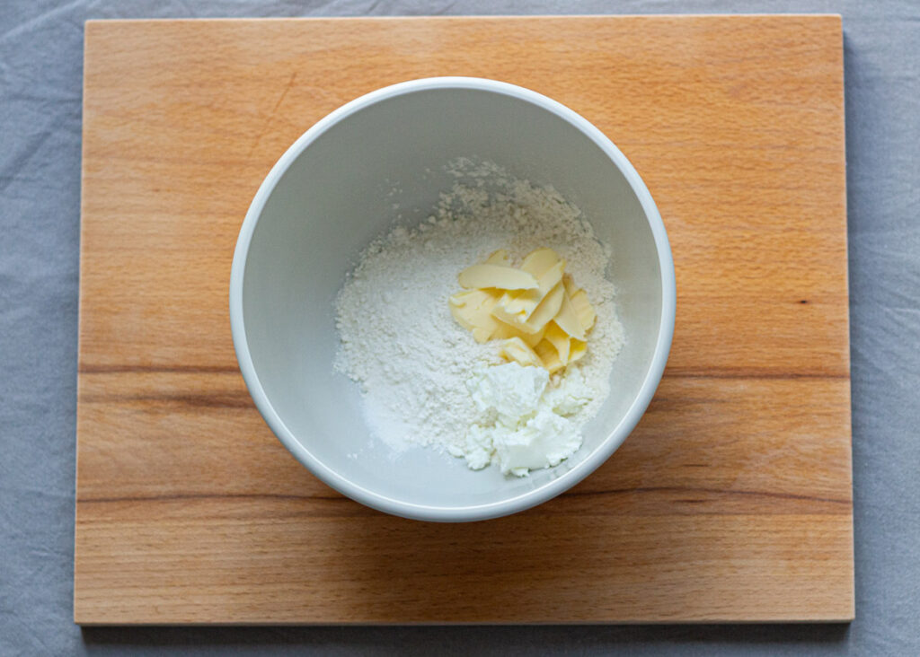 Meersalz-Rosmarin-Cracker Schritt 1 (Rezept Meersalz-Rosmarin-Cracker Schritt 1)