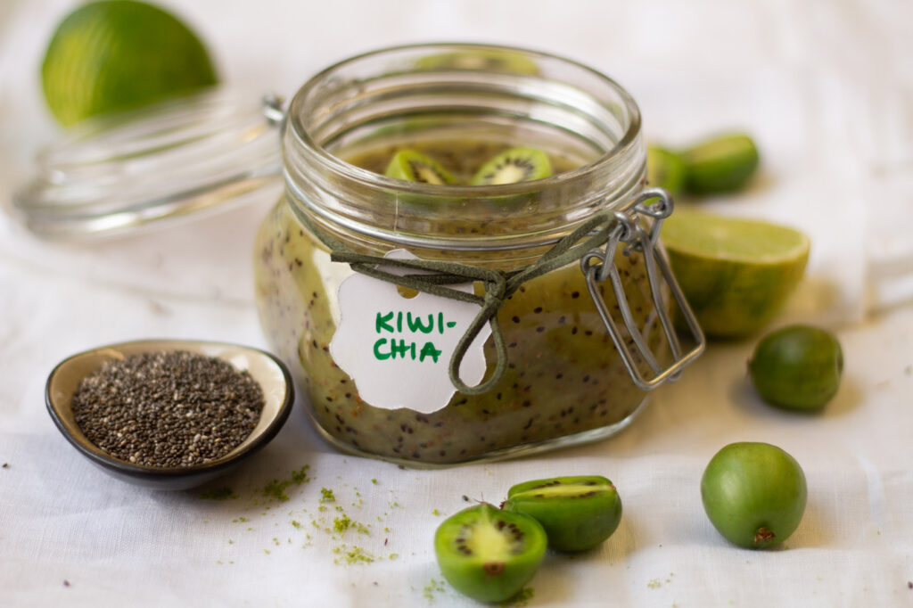 Kiwi-Chia-Aufstrich Schrit 6 (Rezept Kiwi-Chia-Aufstrich Schritt 6)