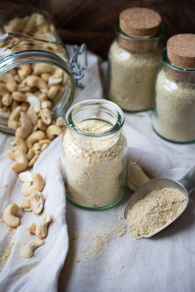 Vegane Parmesanalternative (Rezept vegane Parmesanalternative)