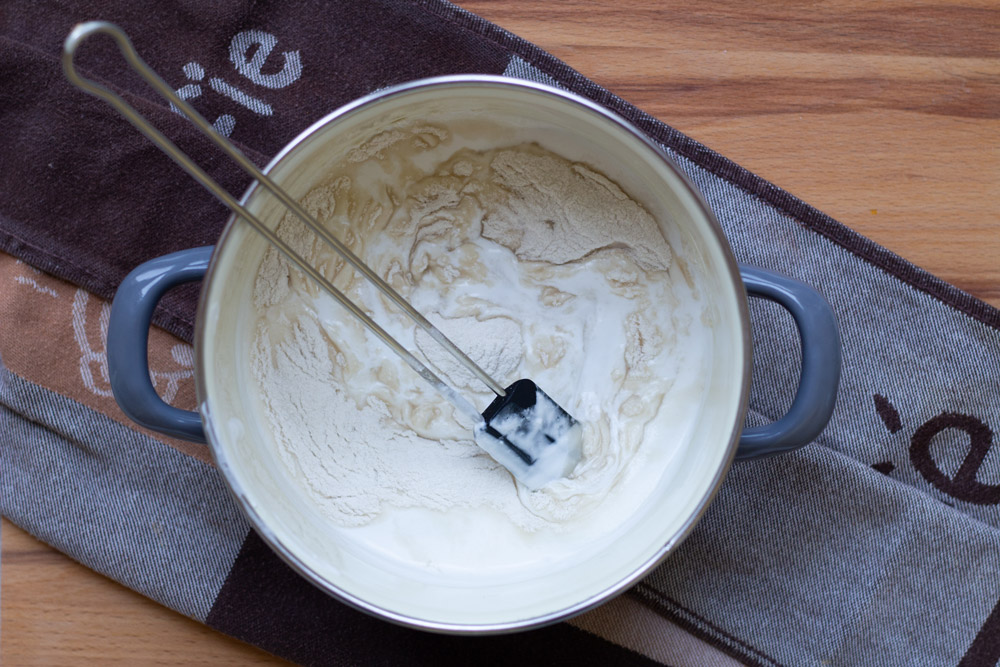 Kokos-Mandel-Torte Sahne-Creme Schritt 1 (Kokos-Mandel-Torte Sahne-Creme Schritt 1)